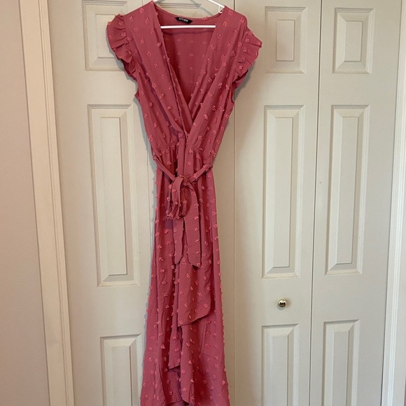 Elegant Pink Ruffle High-Low Dress - Picture 1 of 3